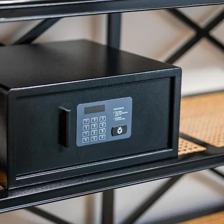 فندق Sotel Station 3*